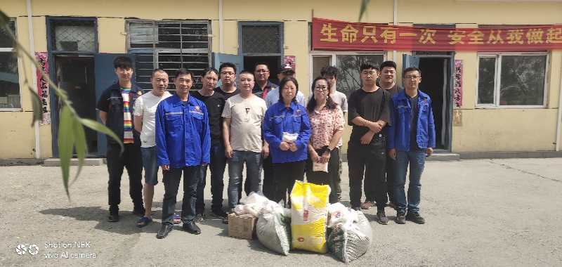 情系一线 暑期送清凉 ----记前旗工会到太阳集团tcy8722公司慰问一线员工